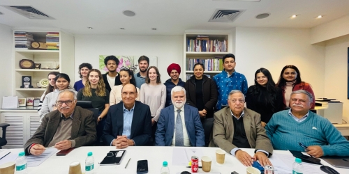 DPG Senior Faculty’s Interaction with  Students from University of Melbourne and Delhi University - Pic 1